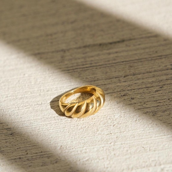 CLOSING SALE! 18K Gold Plated croissant Ring - Picture 2 of 10